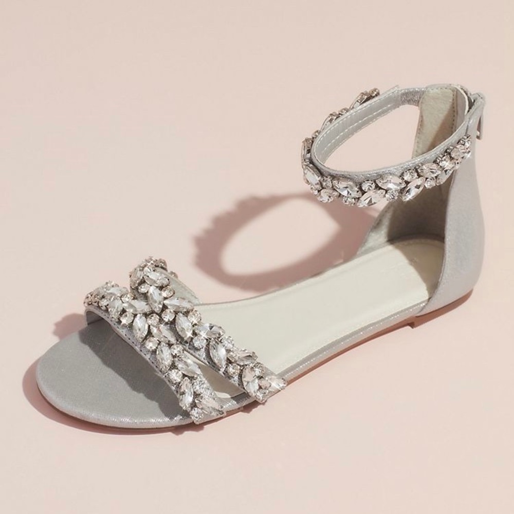 Flat wedding shoes